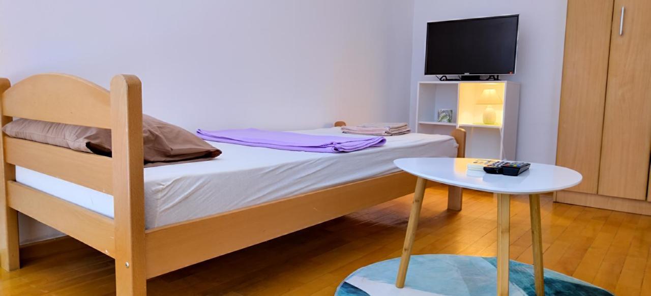 Jani Apartment 2 City Center スコピエ エクステリア 写真